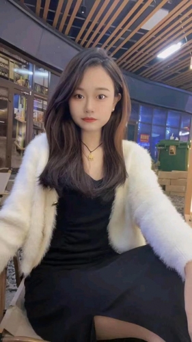 小小有点甜的照片