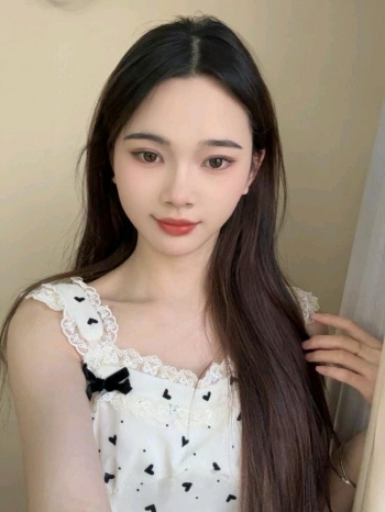 小羊羔不乖的照片