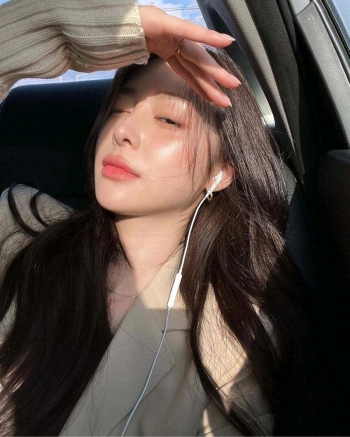 欣欣睡不醒的照片