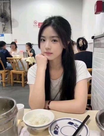 77不爱哭的照片