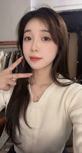 吃枣发财的照片