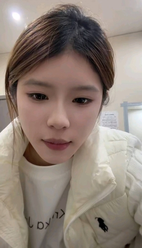 晓晴很乖的照片