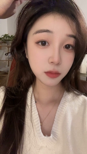 吃枣发财的照片