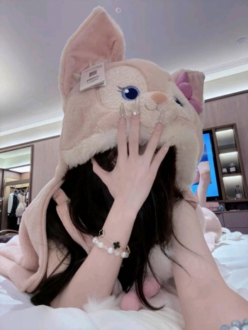 章璐的照片