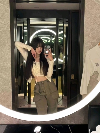 萤火冷的照片