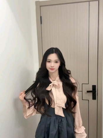 小羊羔不乖的照片