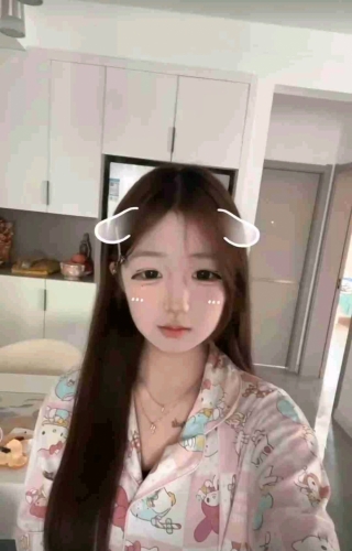 西西困了的照片