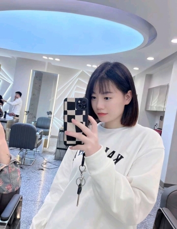 露露很努力的照片