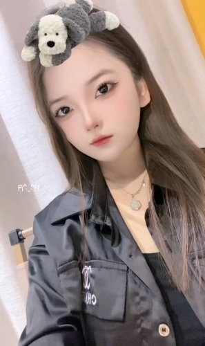 优雅姑娘的照片