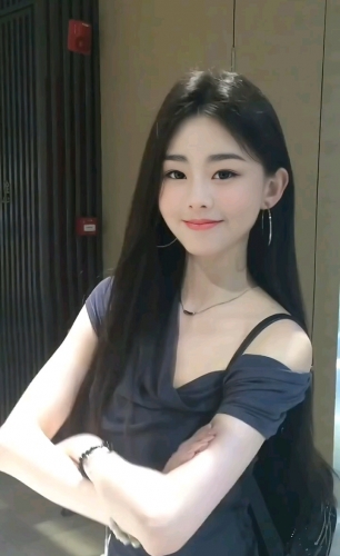 于彤的照片