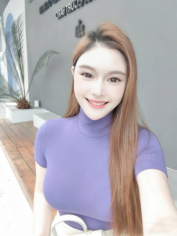 妮丽的照片
