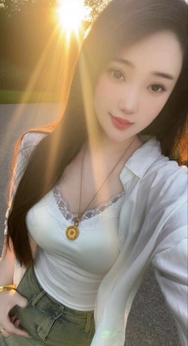 周晴的照片
