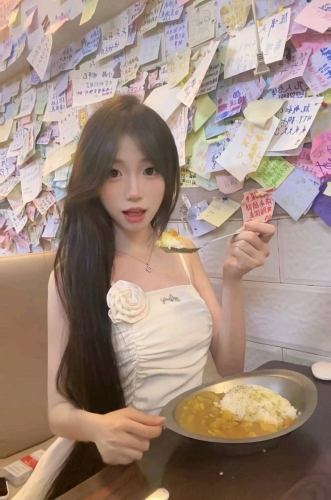 李安诺的照片