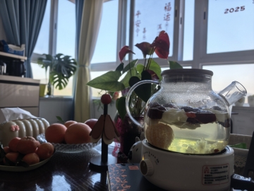 冰冰由李的照片