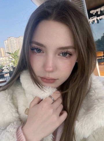 安.娜的照片