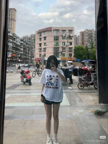 小熊吃维尼的照片