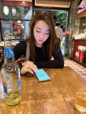 红丫头的照片