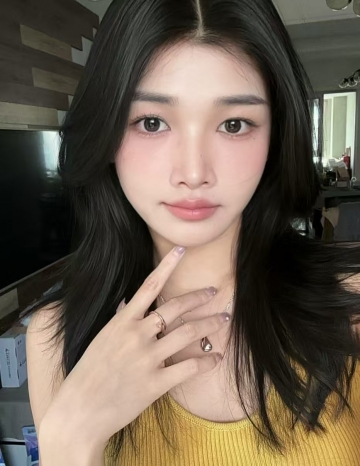 可爱小丫头的照片