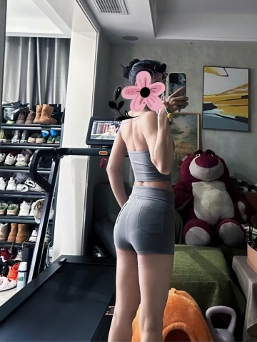 可爱小丫头的照片