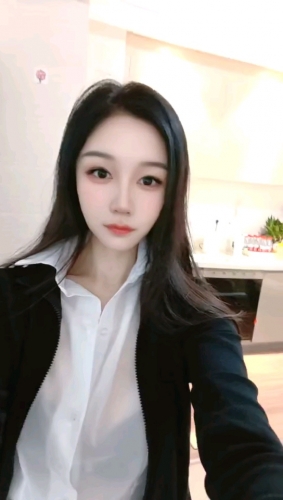林佳女孩的照片