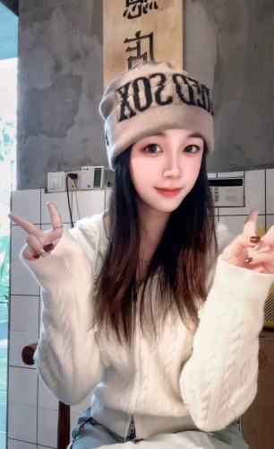 吃枣发财的照片