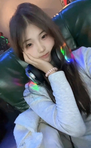 严七七的照片