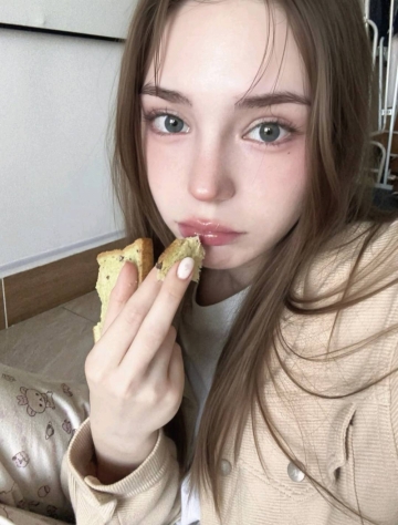 安.娜的照片