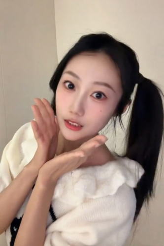 晓彤baby的照片