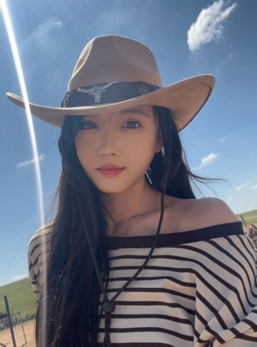 严七七的照片