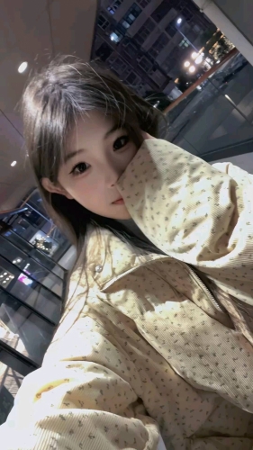 严七七的照片