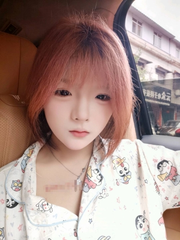 李咳咳的照片