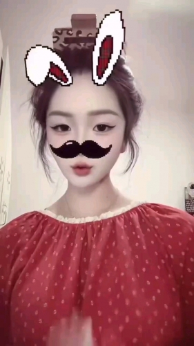 反差甜妹的照片