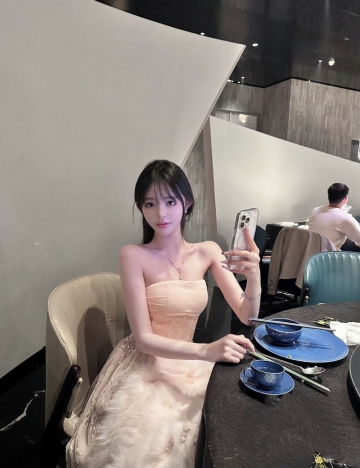 可爱的冰墩墩的照片