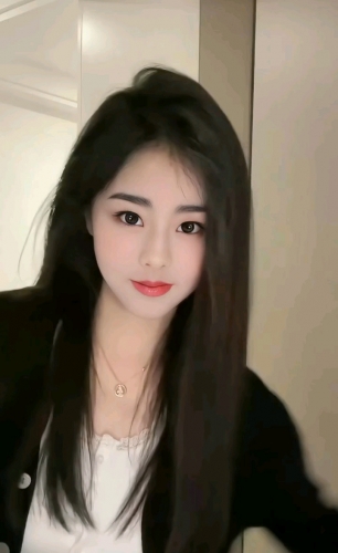 于彤的照片