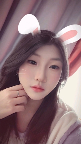 中路琪琪的照片