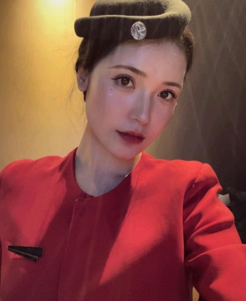 李佳琪的照片