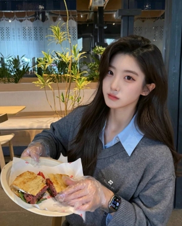 倾城你的美的照片