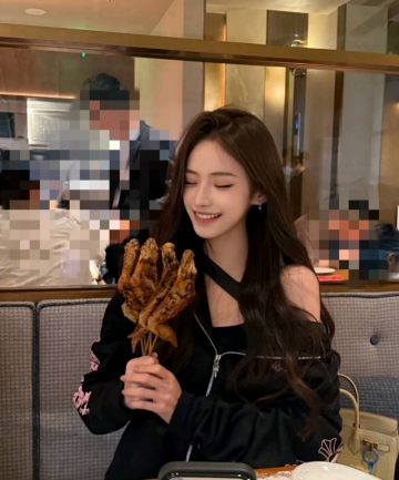 不吃萝卜的兔子的照片