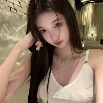 严七七的照片