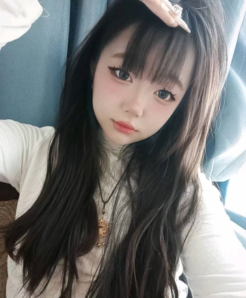 优雅姑娘的照片