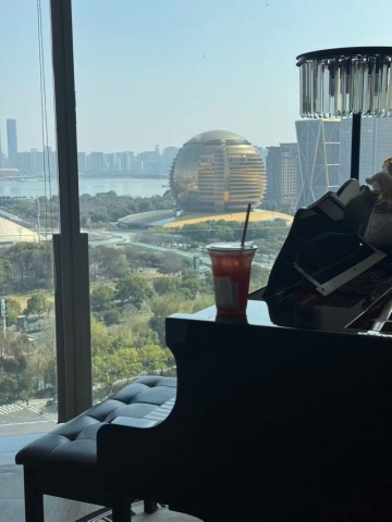 海归钢琴老师的照片