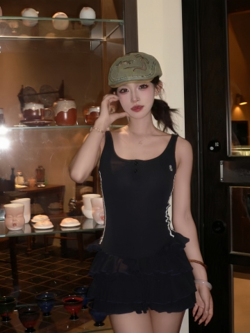 Ai吃奶酪的照片