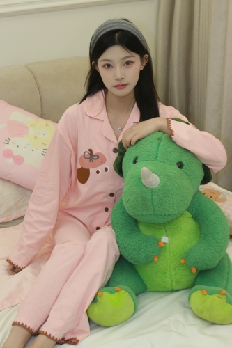 Ai吃奶酪的照片