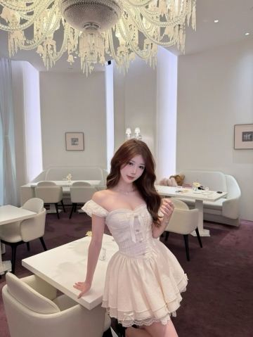 邓邓不困的照片