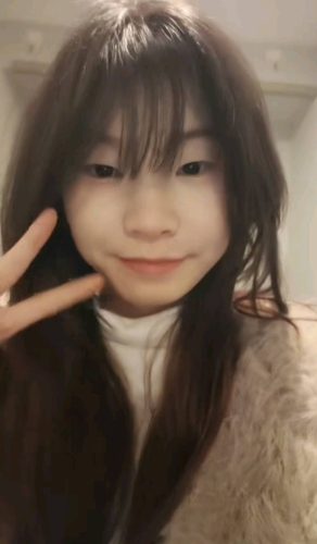 小卢睡不醒的照片