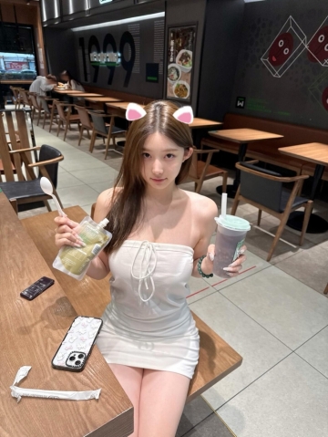 猫系女友的照片