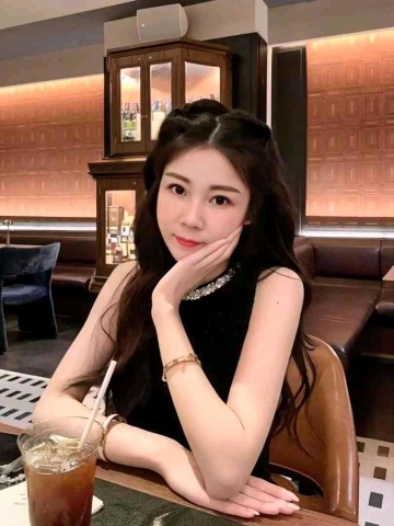 清纯女孩的照片