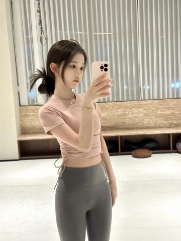 爱笑的自己的照片