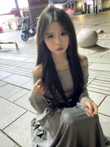 安静的女子的照片