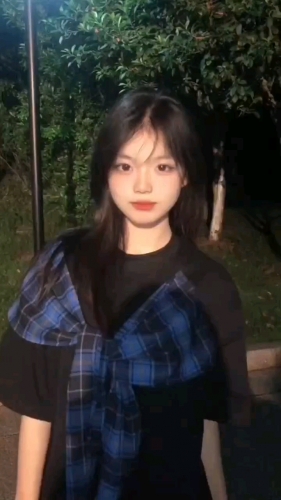 草莓布丁i的照片